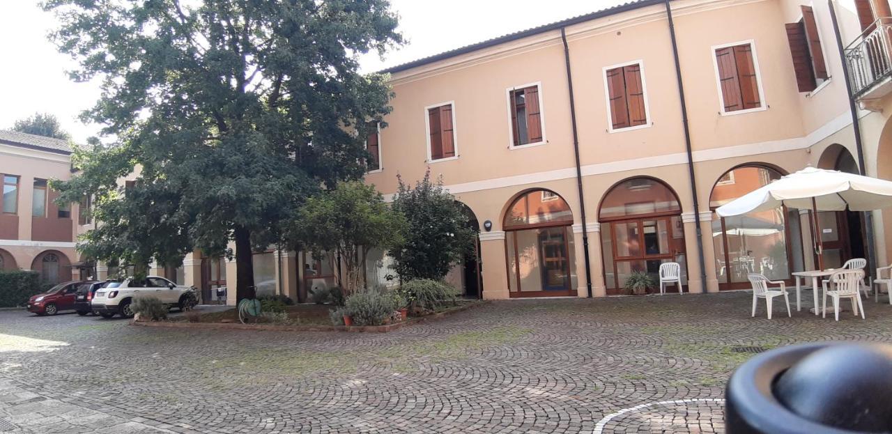 Casa Santa Caterina E Sant Antonio Hotel Padova Exterior photo